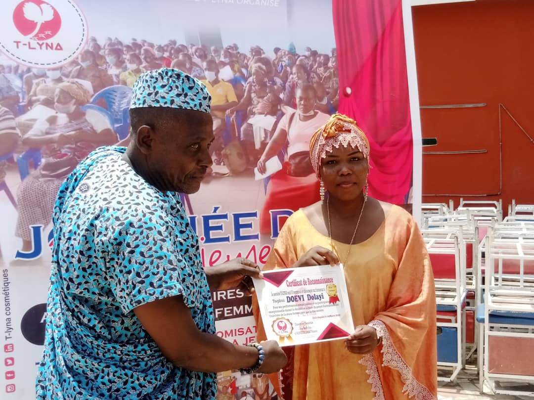 A l'occasion de la journée internationale de la femme célébrée chaque 8 mars, la société T-LYNA a remis des distinctions à ses partenaires