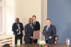 L’accord a été signé à Belgrade entre le ministre des affaires étrangères du Togo, Prof Robert Dussey et son homologue Serbe Ivica Dacic 
