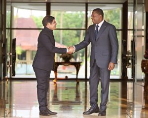 Le Faure Essozimna Gnassingbé a reçu, le mardi 17 janvier, l’ambassadeur de l’Inde au Togo, Ram Saajiv Tandon.