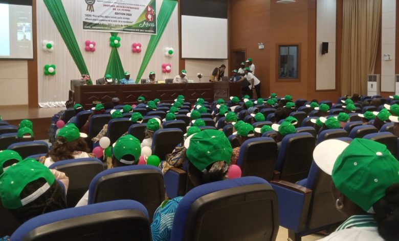 A l'initiative de la cellule genre du ministère chargé de la santé, s'est tenue 8 mars à Lomé, une rencontre-débat sur la place du numérique