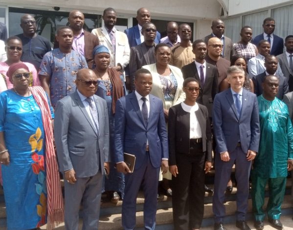 Dans sa marche vers la couverture santé universelle, le Togo est en quête de financement durable. Une réunion se tient mercredi à Lomé,