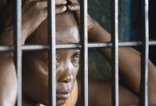 Grace au projet d’urgence pour le développement du secteur judiciaire, le ministère de la justice entend procéder à une série de  réhabilitation des prisons entre 2024-2026. Les  prisons de Dapaong, de Mango, de Notsè, d’Aného sont concernées.