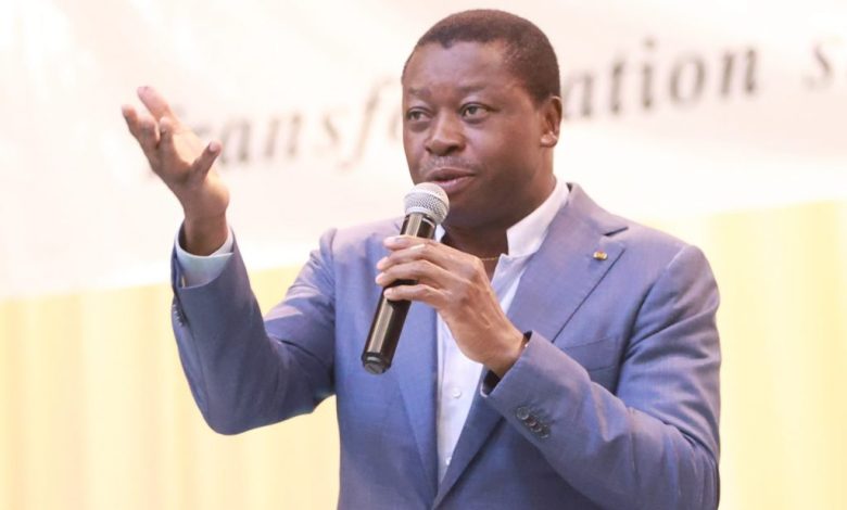 Le Chef de l’Etat a souhaité lundi 1er mai , une bonne fête des travailleurs  à toutes  les couches socioprofessionnelles de la nation togolaise