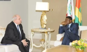 Le président Faure Gnassingbé s’est entretenu mercredi 19 avril 2023 avec  l’envoyé spécial du gouvernement italien, Mario Giro, venu présenter la candidature de Rome pour l’Exposition Universelle 2030 (Expo 2030).