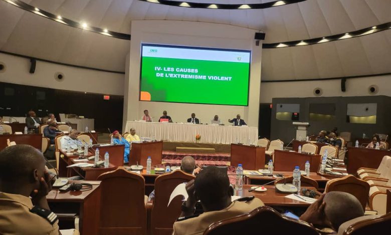 Pour prévenir l'extrémisme violent au sein de l'espace entente, les pays membres ont décidé de la création des espaces de dialogue