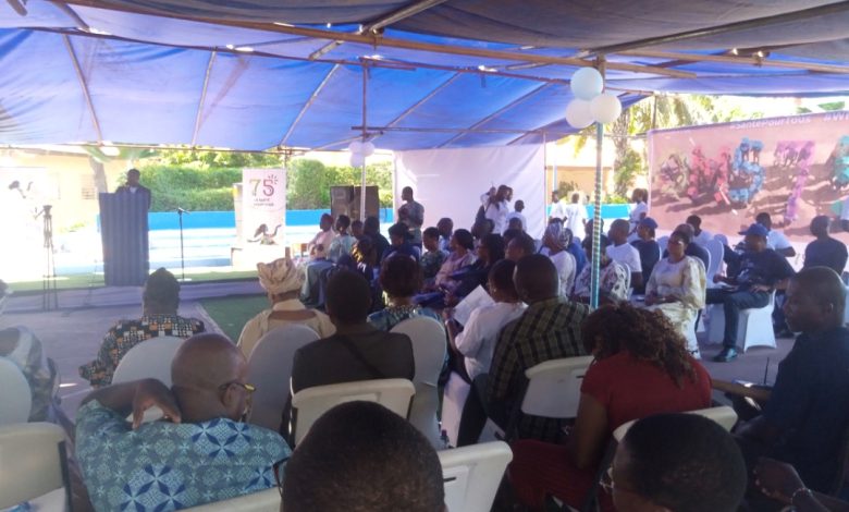 L'Organisation mondiale de la Santé (OMS) poursuit les activités marquant ses 75 ans d'existence avec une manifestation avec les  enfants