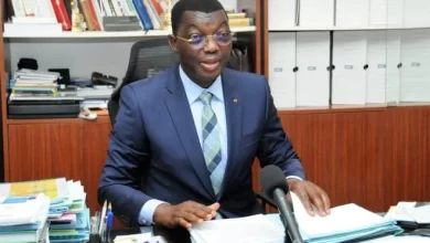 Komlan Adjitowou, Dadja Manganawè , ex-chef d'état major général  des FAT  et Yark Damehane , actuel ministre de l'eau sont admis à la retraite.