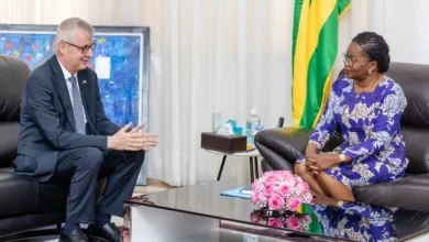 La première ministre Victoire Tomégah-Dogbé, a reçu en audience, mercredi 5 juillet 2023, à  Lomé, l’ambassadeur d’Allemagne au Togo, Mathias Veltin.