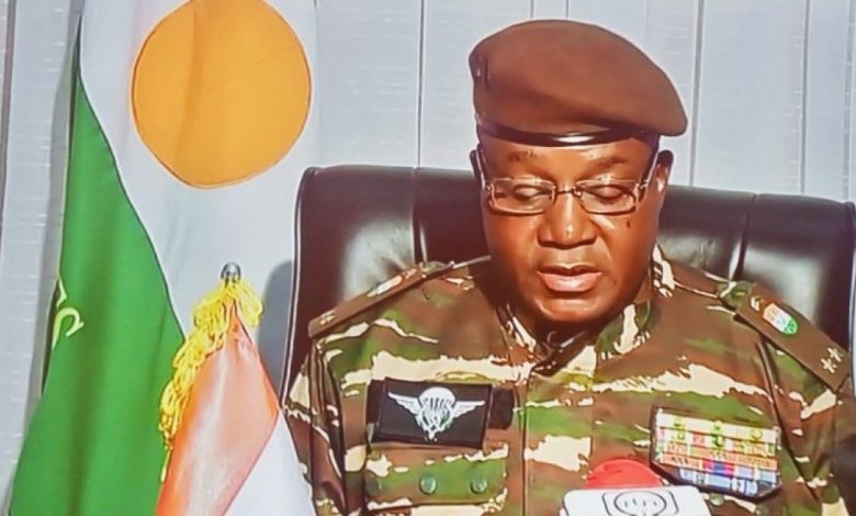 Dans une correspondance au directeur pays du programme alimentaire mondiale (PAM),  le ministre nigérien des affaires étrangères, Bakary Sangaré informe de la décision du Niger d'acheminer l'aide humanitaire par le corridor Lomé-Ouagadougou-Niamey.