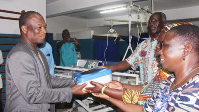 Le service de Kinésithérapie et de Traumatologie du CHU-Kara a bénéficié  vendredi 18 Août 2023 d’un don d’équipement médical.