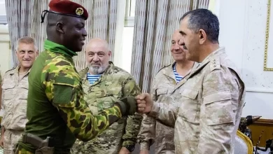 Une délégation de Russie menée par un vice-ministre de la Défense a visité jeudi le Burkina Faso et le Mali.