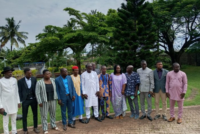 Vendredi 3 novembre 2023 s'est tenue Lomé, une séance de travail entre la ministre de la communication et des médias, porte-parole du gouvernement Yawa Kouigan et le nouveau bureau exécutif du Conseil National des Patrons de Presse du Togo (CONAPP), présidé par Germain Essohanam Pouili.