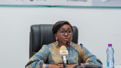 Contrairement à ce qui se dit sur les réseaux sociaux, le gouvernement dément toute augmentation du prix du ciment au Togo.