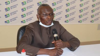 Nommé par décret du 11 mars 2016, le Pr Komla Sanda prend officiellement service le 25 mars 2016 avec un grand rêve,