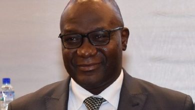 La Justice togolaise  et précisément le Tribunal de Grande Classe de Lomé est frappé par un deuil. Lundi 9 octobre 2023 a été annoncé le décès du juge  ADJOLI Awi, longtemps doyen des juges d’instructions  et présentement vice-président  tribunal.