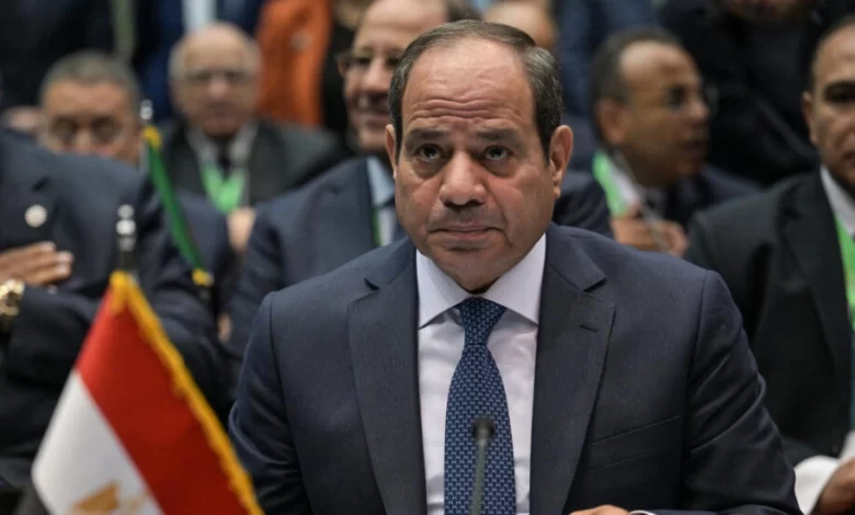Abdel Fattah al-Sissi, au pouvoir en Égypte depuis 2013, a annoncé, lundi 2 octobre se présenter à la présidentielle de décembre