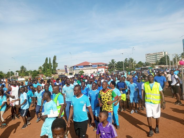 Un personnel en bonne santé pour plus de performance. Tel est l'objectif de l'Office Togolais des Recettes (OTR) qui a organisé samedi 7 octobre 2023 sur le terrain du Lycée Agoè-nyivé 1 à Lomé, une activité d'Ecojoging et de footing suivie de sensibilisation sur le cancer de la prostate.