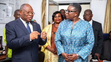 Mardi 24 octobre, la ministre de la communication et des médias, porte-parole du gouvernement, Yawa Kouigan, a  effectué une visite à la HAAC