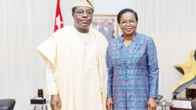 Victoire Tomégah-Dogbé, a reçu , l’ambassadeur de la République fédérale du Nigeria, Adesina Adebowale Julus en fin de mission de deux ans.