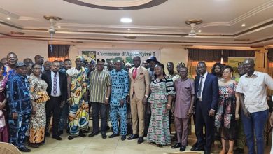 Jeudi 16 novembre 2023 à Lomé s'est tenue une session du conseil municipal d'agoè-nyivé 1 consacrée au débat d’orientation budgétaire (DOB), laquelle a permis de définir les projets et programmes de développement à inscrire dans le budget exercice 2024. 