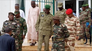 Le Ministère des Affaires Etrangères, de la Coopération et des Nigériens à l'Extérieur du Niger a annoncé que le pays procédera à une révision de tous les accords militaires signés avec ses partenaires. Cette décision fait suite à l'avènement au pouvoir du Conseil National pour la Sauvegarde de la Patrie (CNSP) le 26 juillet 2023.