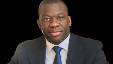 Le directeur de cabinet du groupe EBOMAF, Prosper Bassolé, a été interpellé  lundi 15 janvier 2024 à son domicile à Ouagadougou par des individus armés, selon des sources à Libreinfo.net.
