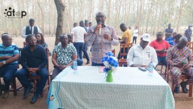 L’équipe composée des cadres et militants du parti a été conduite par le coordonnateur d’UNIR-Kloto, Prof. Kokoroko Dodji Komla, ministre en charge des Enseignements primaire et secondaire.