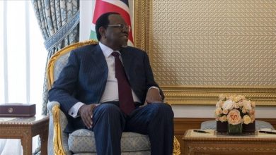 Le président namibien Hage Geingob est décédé dimanche à l'âge de 82 ans, dans un hôpital où il était hospitalisé après la découverte de cellules cancéreuses.