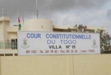 Djobo-Babakane Coulibaley a pris fonction à la tête de la cour constitutionnelle du Togo. La passation des charges s’est déroulée le dimanche 28 avril à Lomé en présence du ministre en charge des Droits de l’homme, Pacôme Adjourouvi.