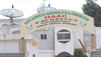 La HAAC a ordonné la fermeture immédiate de SUNAH TV TOGO pour diffusion illégale. Découvrez les détails de cette décision.