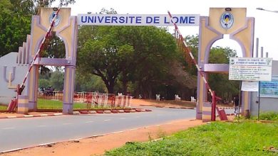 La présidence de l’Université de Lomé (UL) a tenu, le 7 janvier, une rencontre d’échanges avec les délégués des étudiants, les présidents d’associations et plusieurs leaders étudiants, dans le but de renforcer le partenariat institutionnel et de tracer les perspectives de l’année universitaire 2025-2026.