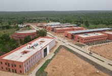  L’enseignement supérieur togolais franchit une nouvelle étape avec la mise en service officielle de la phase 1 des nouvelles infrastructures de l’Université de Kara. La cérémonie, tenue ce vendredi  24 avril, intervient exactement trois ans après la pose de la première pierre en 2023.