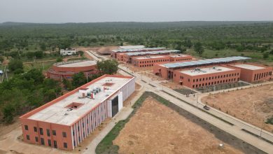  L’enseignement supérieur togolais franchit une nouvelle étape avec la mise en service officielle de la phase 1 des nouvelles infrastructures de l’Université de Kara. La cérémonie, tenue ce vendredi  24 avril, intervient exactement trois ans après la pose de la première pierre en 2023.